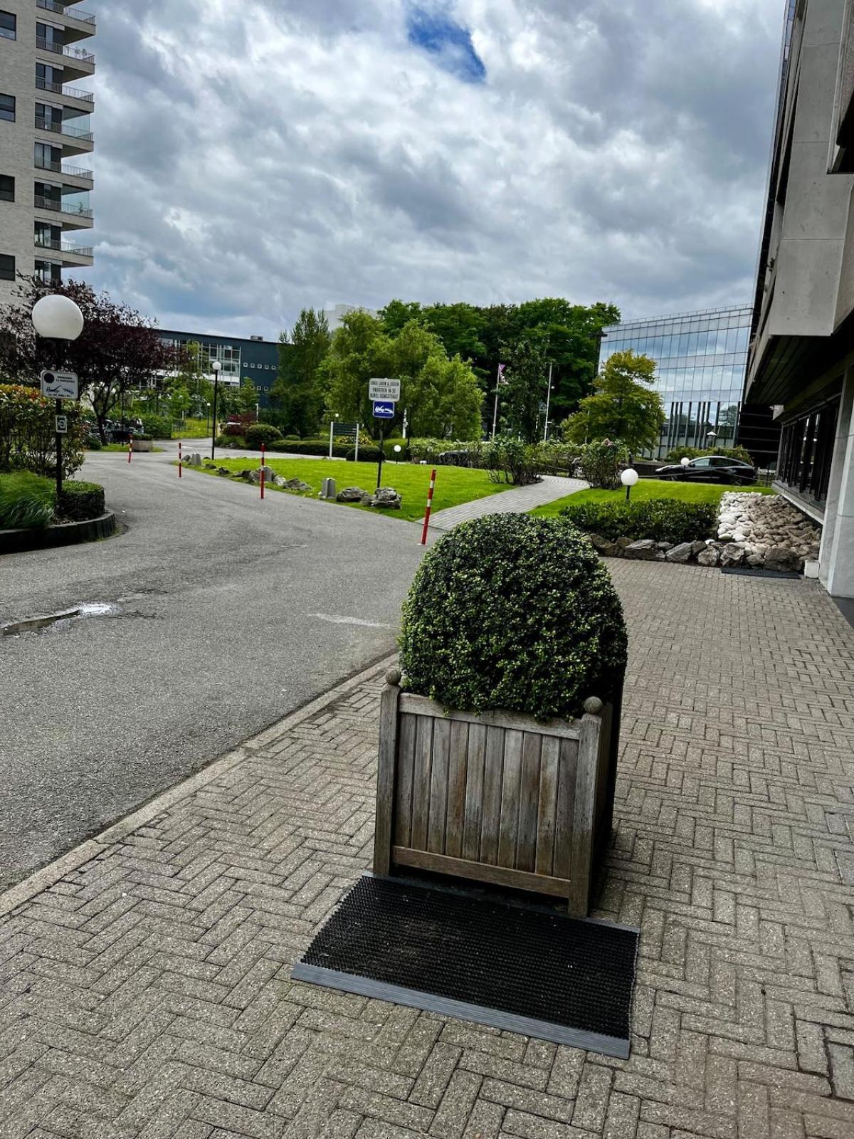 Big With Parking In Apartamento *